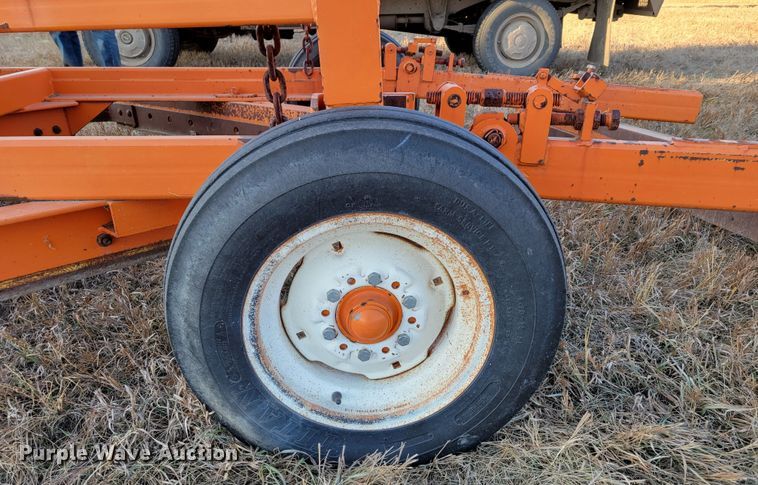 image for item LY9812 Bonnell 272  road maintainer