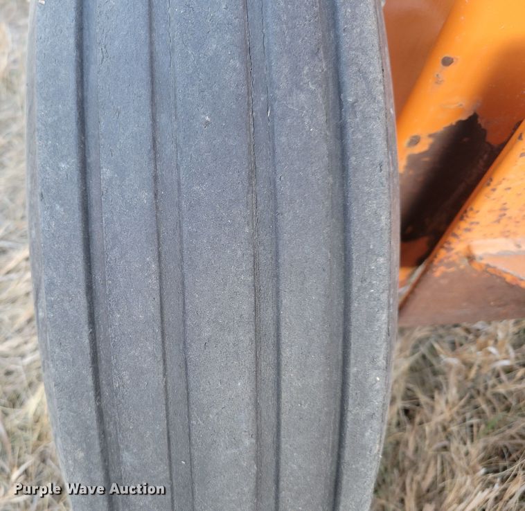 image for item LY9812 Bonnell 272  road maintainer