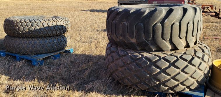 image for item LY9816 (4) tires