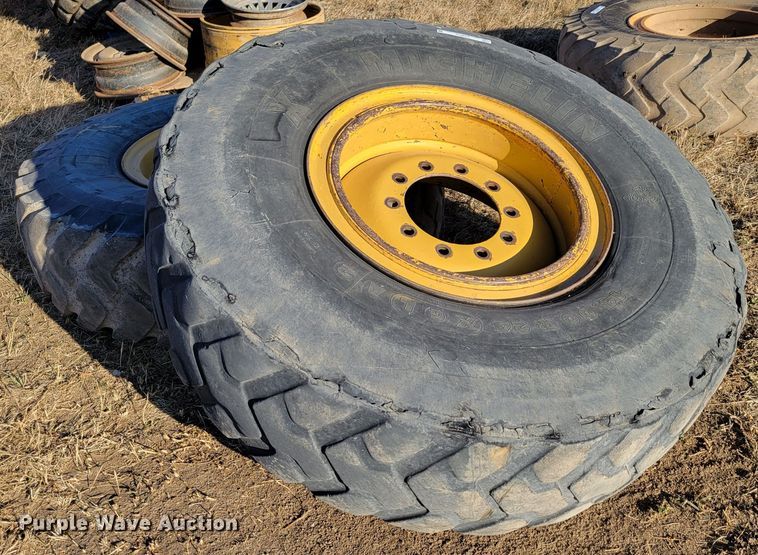 image for item LY9818 Tires and wheels