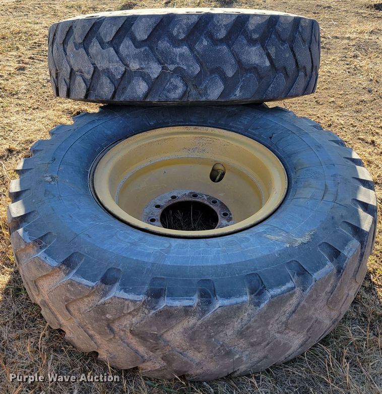 image for item LY9818 Tires and wheels