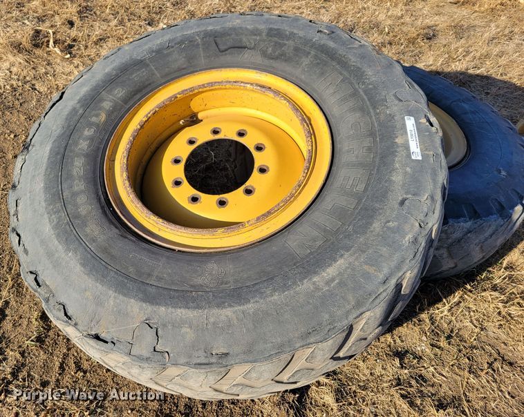 image for item LY9818 Tires and wheels