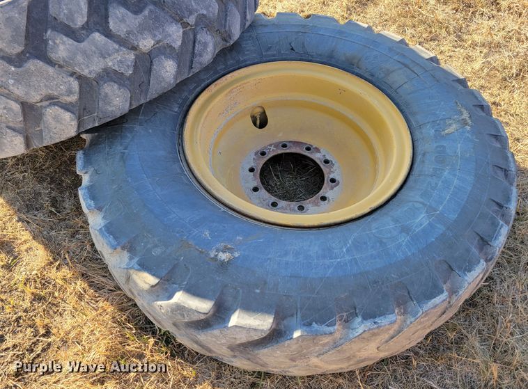 image for item LY9818 Tires and wheels