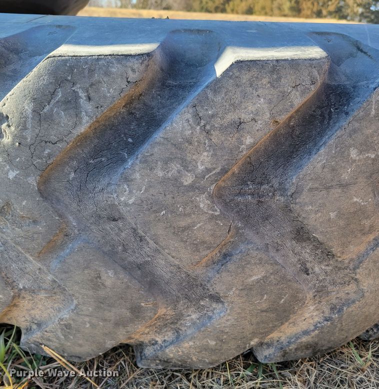 image for item LY9818 Tires and wheels