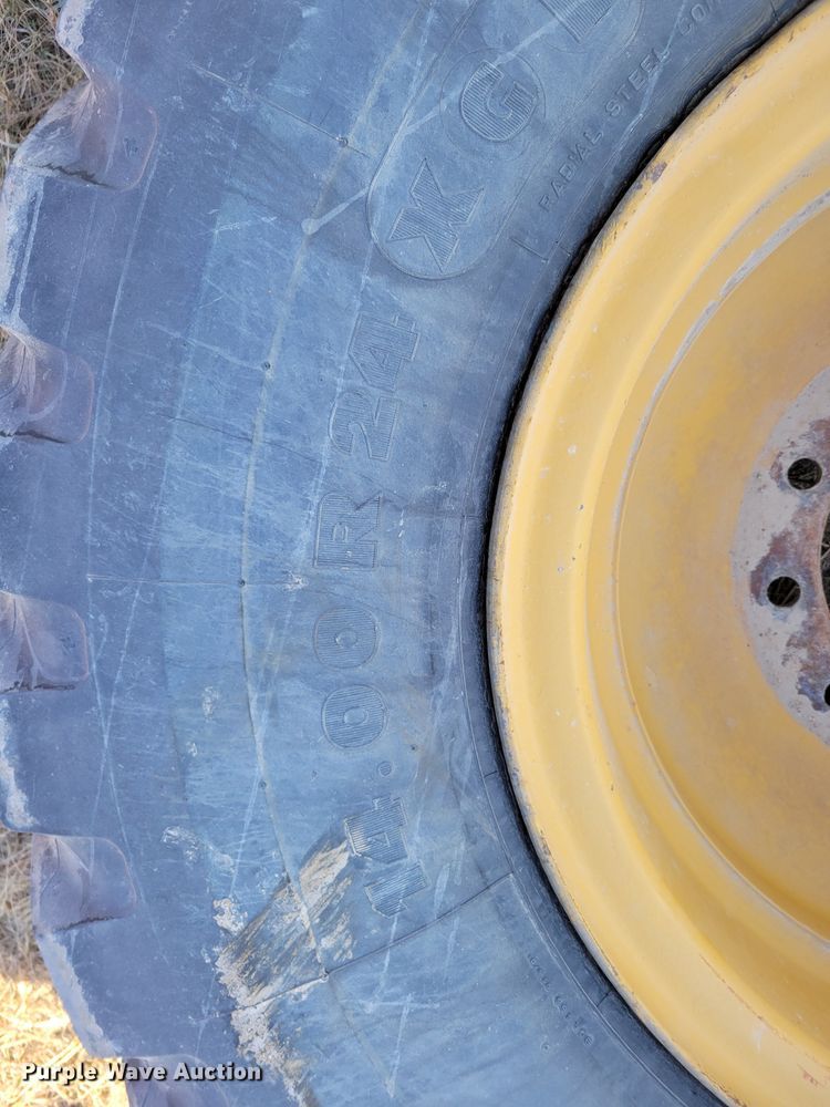 image for item LY9818 Tires and wheels