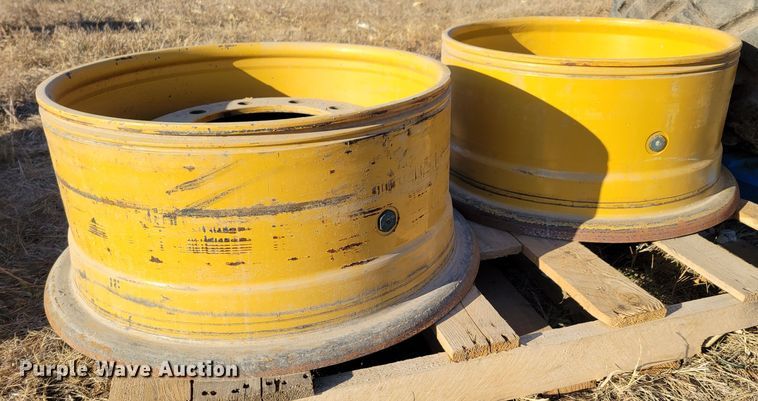 image for item LY9818 Tires and wheels