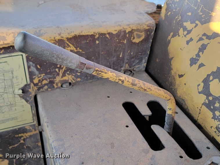 image for item ME9542 1974 Caterpillar D9G  dozer