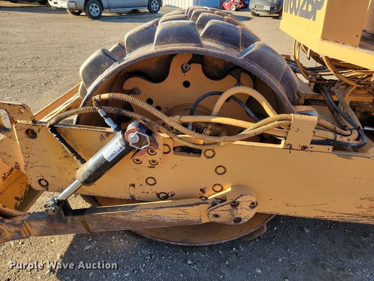 image for item ME9545 Case W602BP  single drum vibratory roller