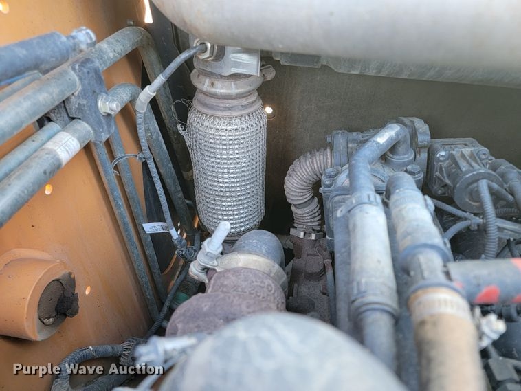 image for item ME9546 2018 Case SR210  skid steer loader