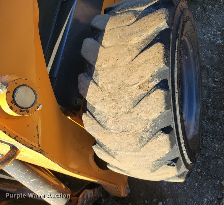 image for item ME9546 2018 Case SR210  skid steer loader