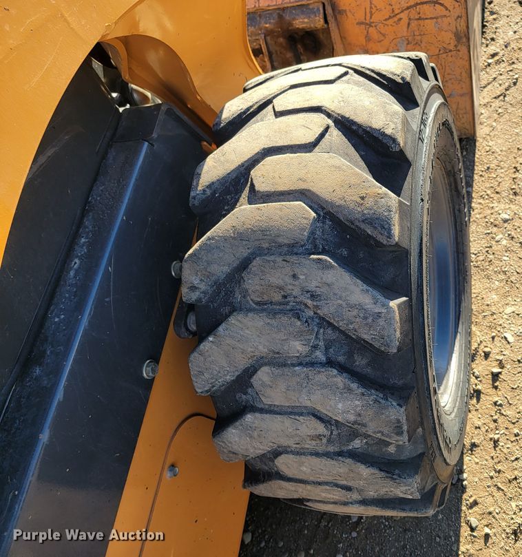 image for item ME9546 2018 Case SR210  skid steer loader