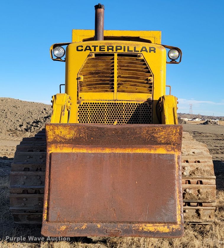 image for item ME9556 1969 Caterpillar D9G  crawler tractor
