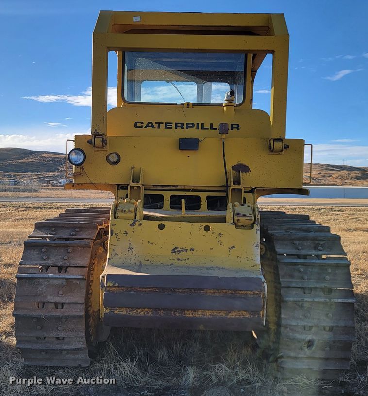 image for item ME9556 1969 Caterpillar D9G  crawler tractor