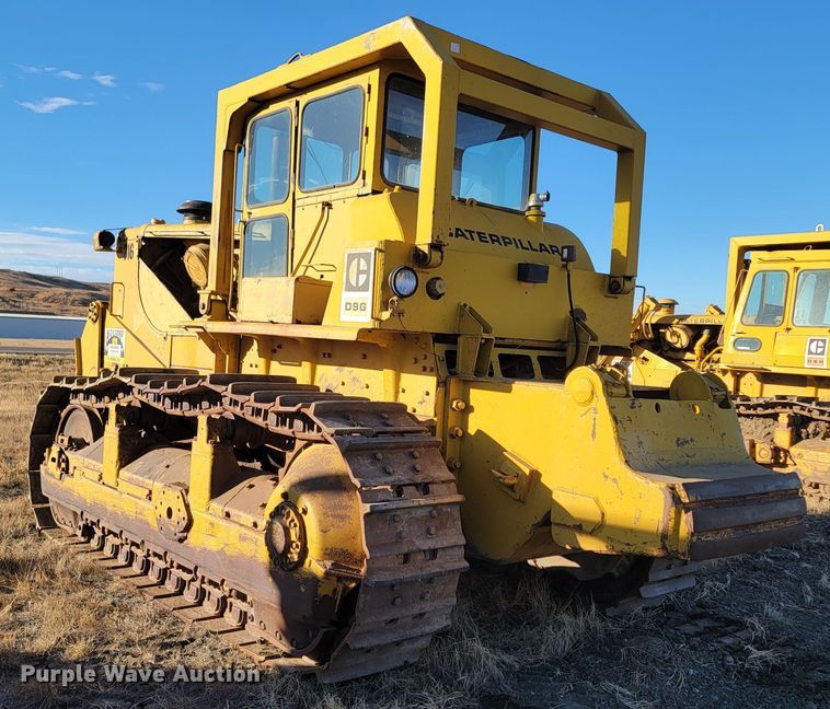image for item ME9556 1969 Caterpillar D9G  crawler tractor