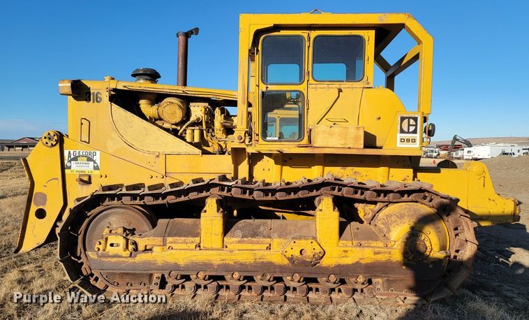 image for item ME9556 1969 Caterpillar D9G  crawler tractor