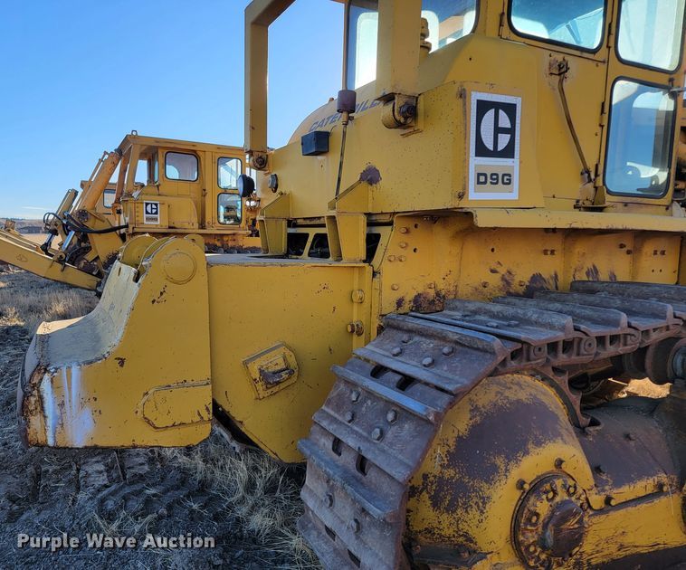 image for item ME9556 1969 Caterpillar D9G  crawler tractor