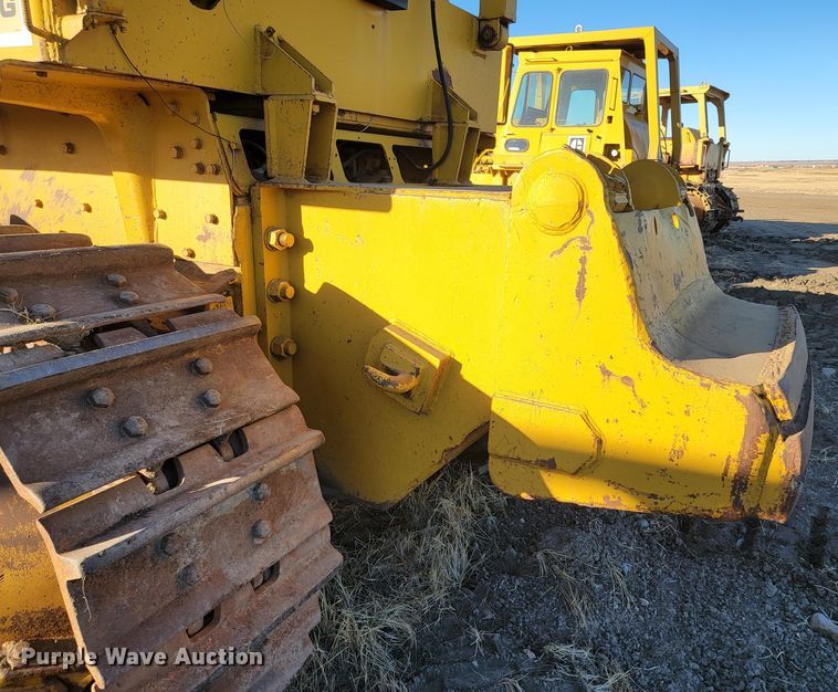 image for item ME9556 1969 Caterpillar D9G  crawler tractor