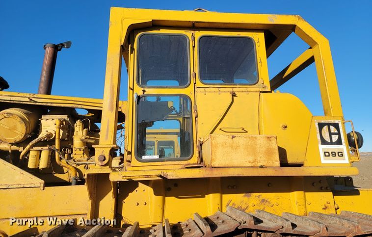 image for item ME9556 1969 Caterpillar D9G  crawler tractor