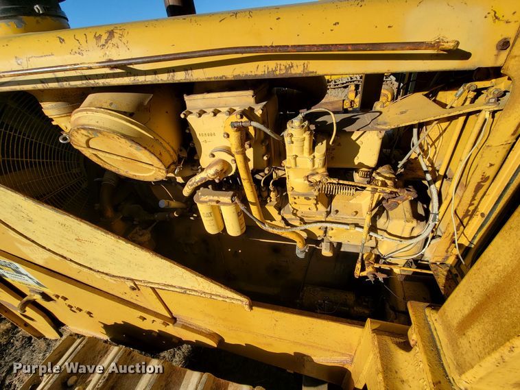 image for item ME9556 1969 Caterpillar D9G  crawler tractor