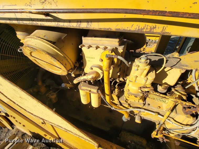 image for item ME9556 1969 Caterpillar D9G  crawler tractor