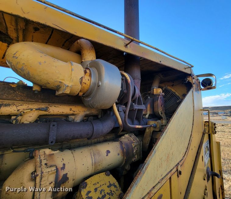 image for item ME9556 1969 Caterpillar D9G  crawler tractor