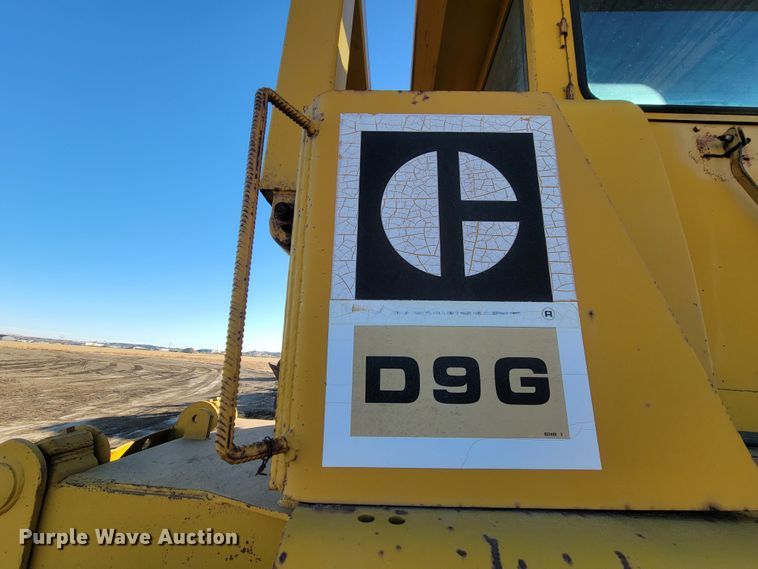 image for item ME9556 1969 Caterpillar D9G  crawler tractor