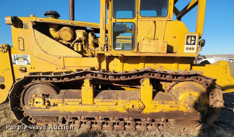 image for item ME9556 1969 Caterpillar D9G  crawler tractor