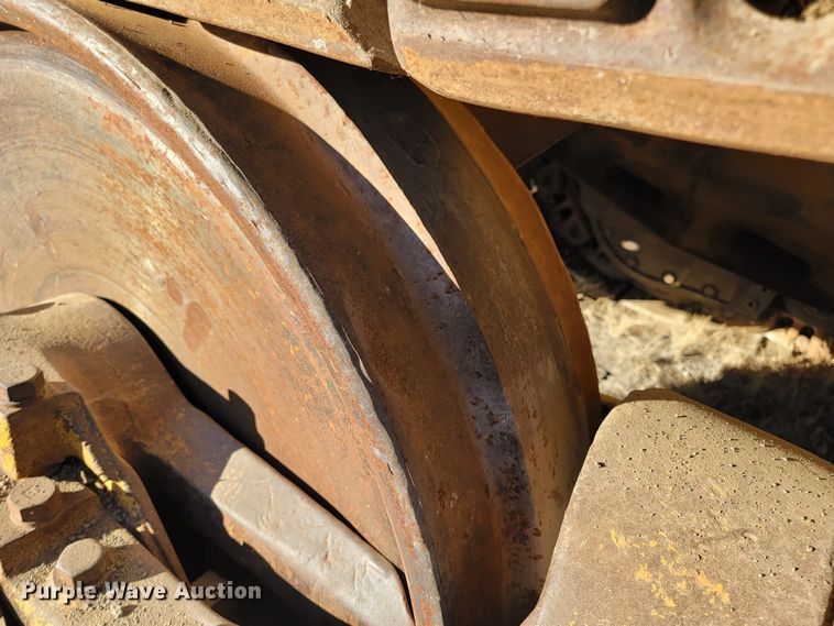 image for item ME9556 1969 Caterpillar D9G  crawler tractor