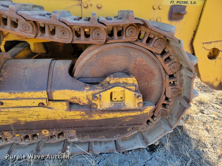 image for item ME9556 1969 Caterpillar D9G  crawler tractor
