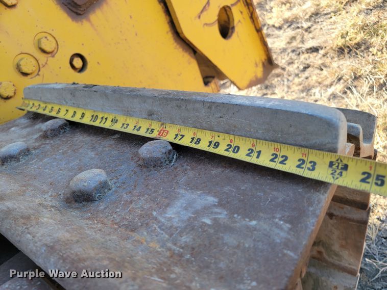 image for item ME9556 1969 Caterpillar D9G  crawler tractor