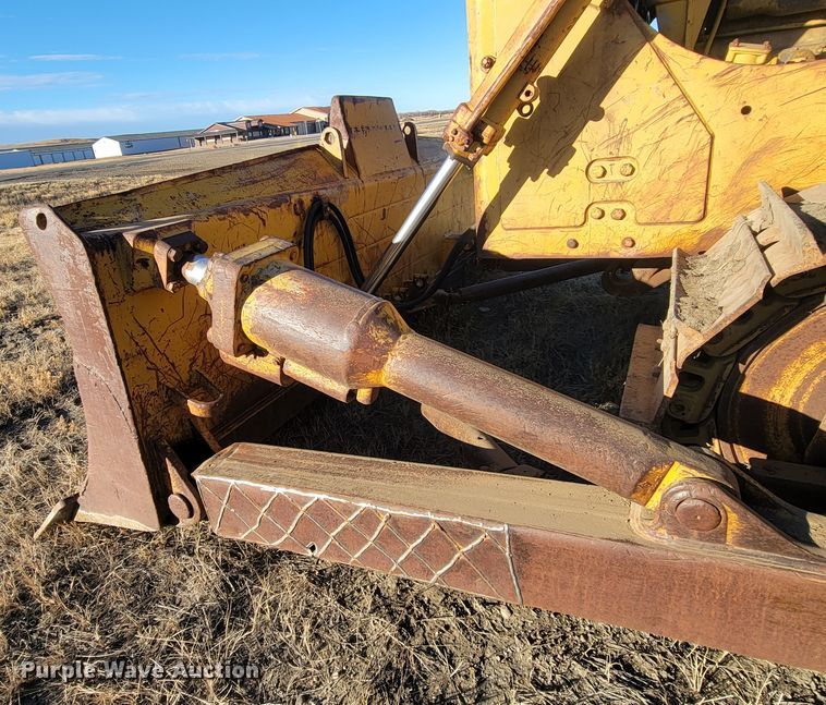 image for item ME9557 1967 Caterpillar D8H  dozer