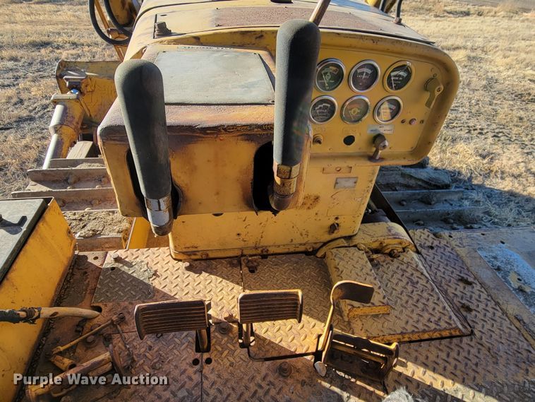 image for item ME9557 1967 Caterpillar D8H  dozer