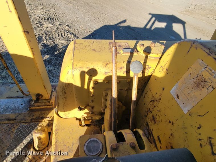 image for item ME9557 1967 Caterpillar D8H  dozer