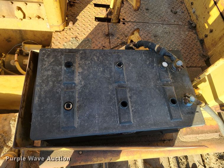 image for item ME9557 1967 Caterpillar D8H  dozer