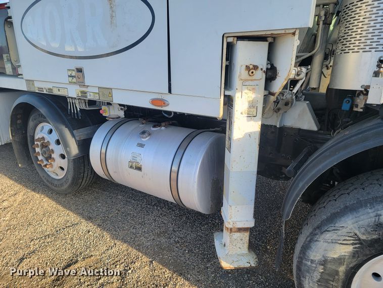 image for item ME9573 2008 Mack MRU concrete pump truck