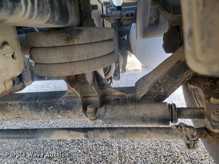 image for item ME9573 2008 Mack MRU concrete pump truck