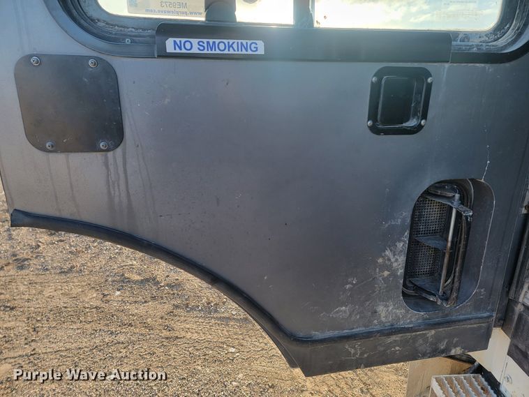 image for item ME9573 2008 Mack MRU concrete pump truck