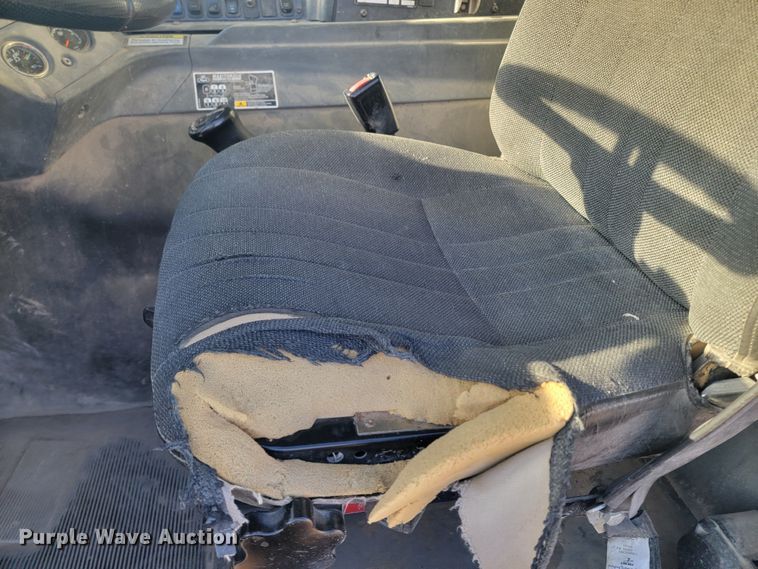 image for item ME9573 2008 Mack MRU concrete pump truck