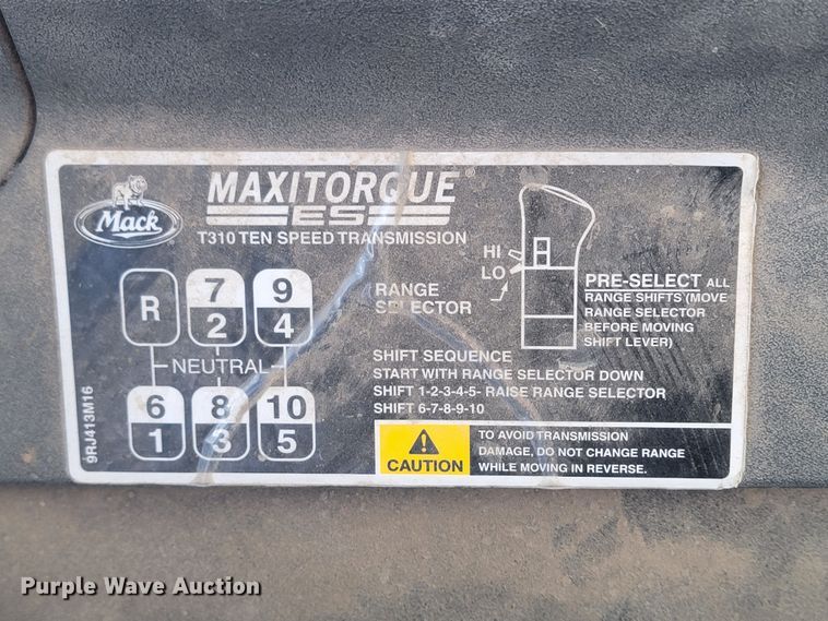 image for item ME9573 2008 Mack MRU concrete pump truck