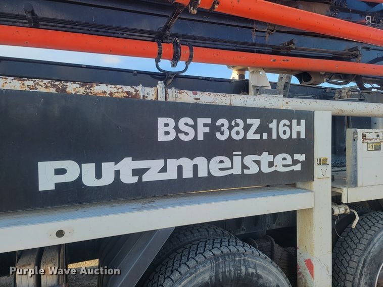 image for item ME9573 2008 Mack MRU concrete pump truck