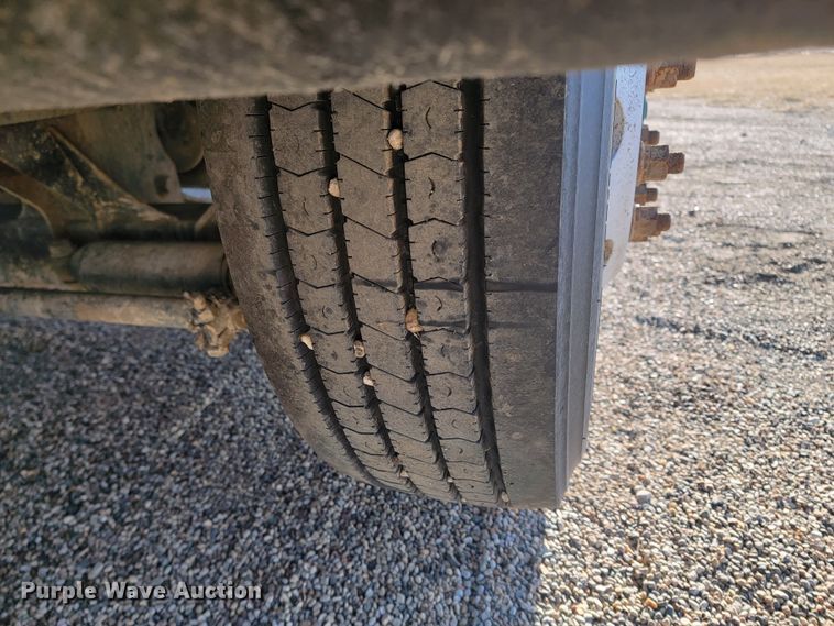 image for item ME9573 2008 Mack MRU concrete pump truck