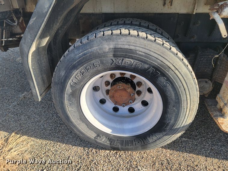 image for item ME9573 2008 Mack MRU concrete pump truck