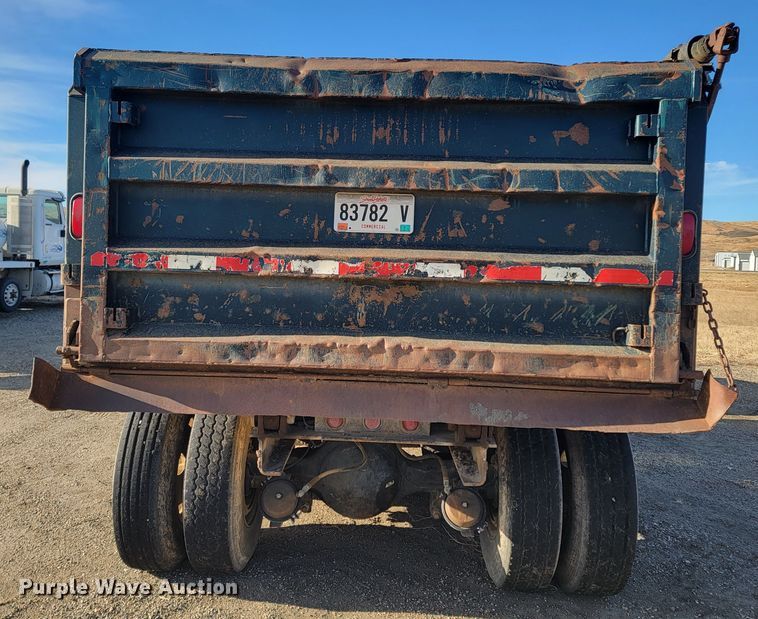 image for item ME9575 2000 GMC C8500  dump truck