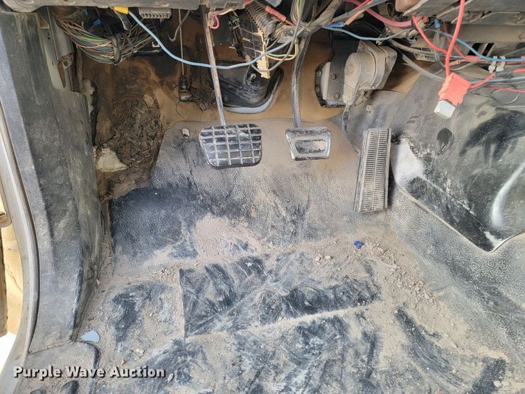 image for item ME9575 2000 GMC C8500  dump truck