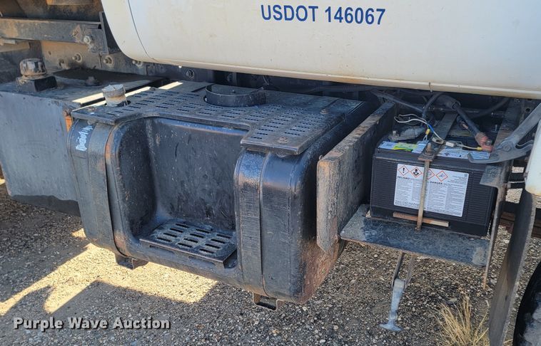 image for item ME9575 2000 GMC C8500  dump truck