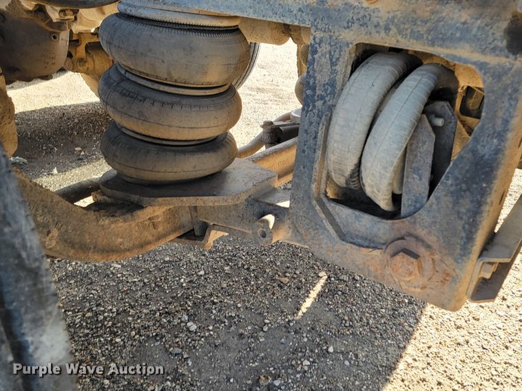 image for item ME9575 2000 GMC C8500  dump truck