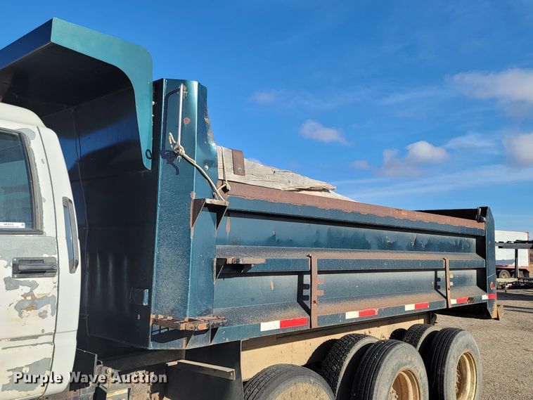 image for item ME9575 2000 GMC C8500  dump truck