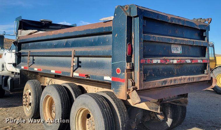 image for item ME9575 2000 GMC C8500  dump truck