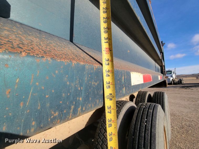 image for item ME9575 2000 GMC C8500  dump truck