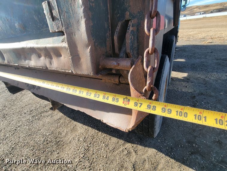 image for item ME9575 2000 GMC C8500  dump truck